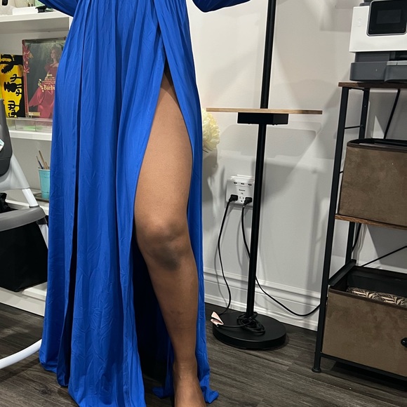 Blue high slit vacation maxi dress - Picture 3 of 3